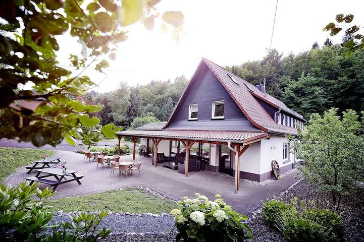 Ferienhaus für 21 Personen, mit Garten und Terrasse sowie Whirlpool