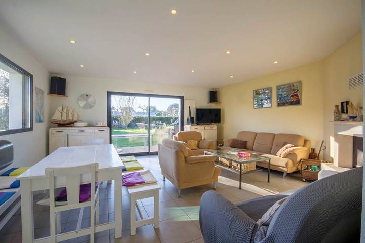 Gîte pour 6 personnes, avec Terrasse et Jardin à Belz
