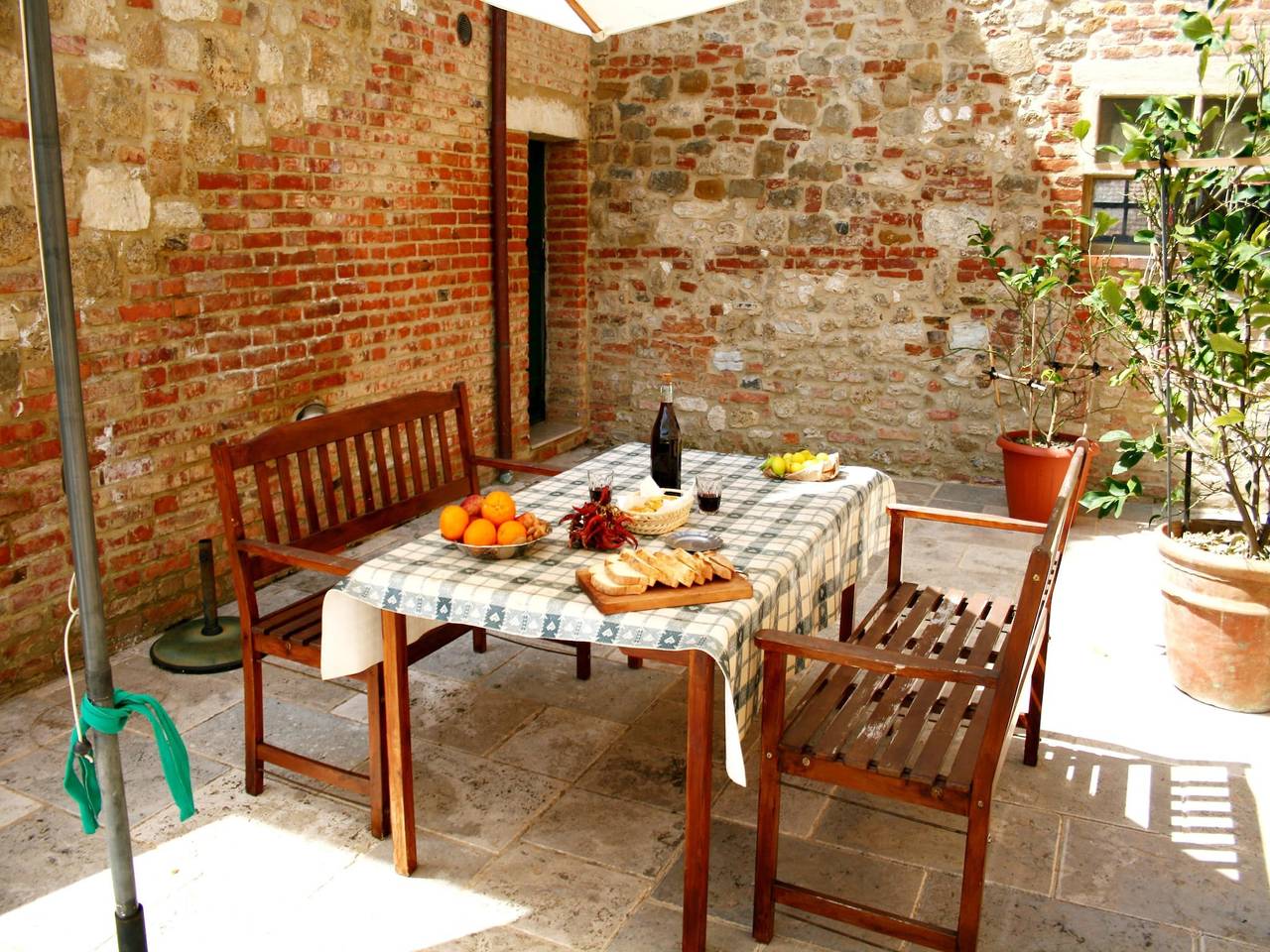 Bellissimo casale con piscina in Asciano, Siena e dintorni