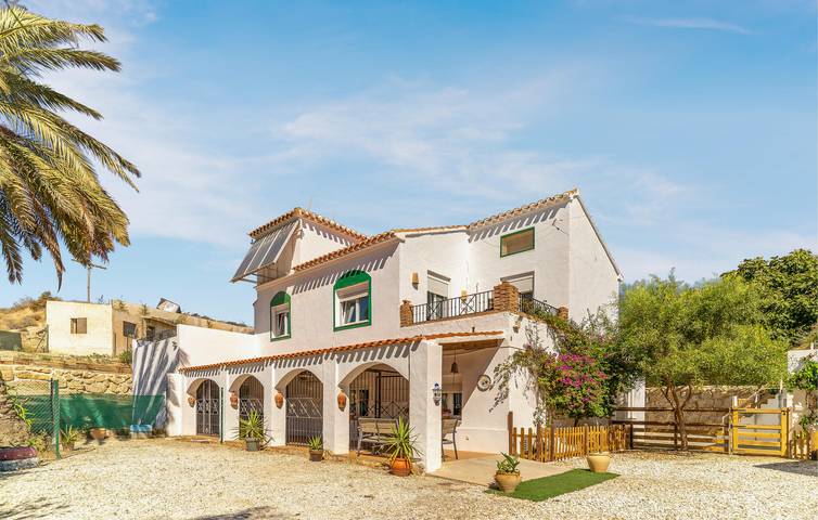 Casa de vacaciones para 10 personas, con piscina además de jardín y terraza, Se admiten mascotas - 1