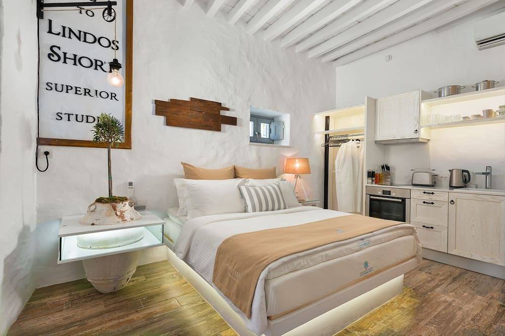 Entire apartment, Brand New!!! Lindos shore Superior Studio just above Lindos main beach !!! in Lindos Beach, Lindos