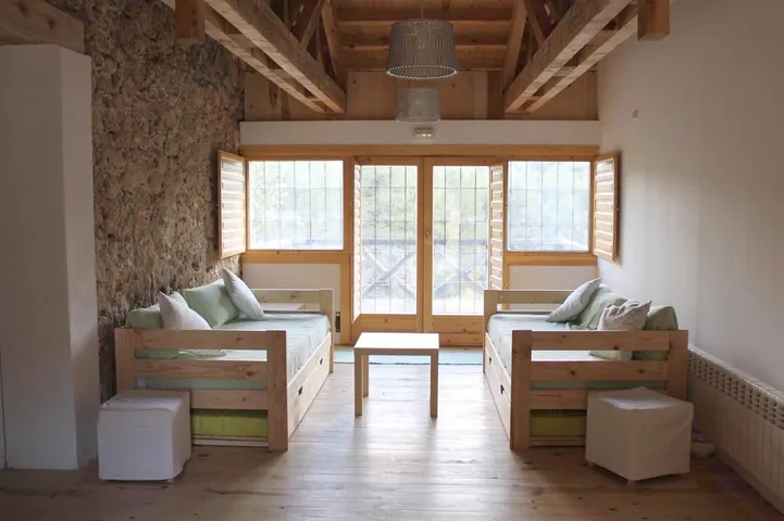Hostal para 3 personas, con vistas y jardín - 1