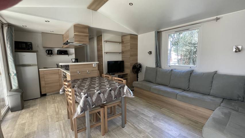 Mobil home pour 6 personnes, avec jardin - 1