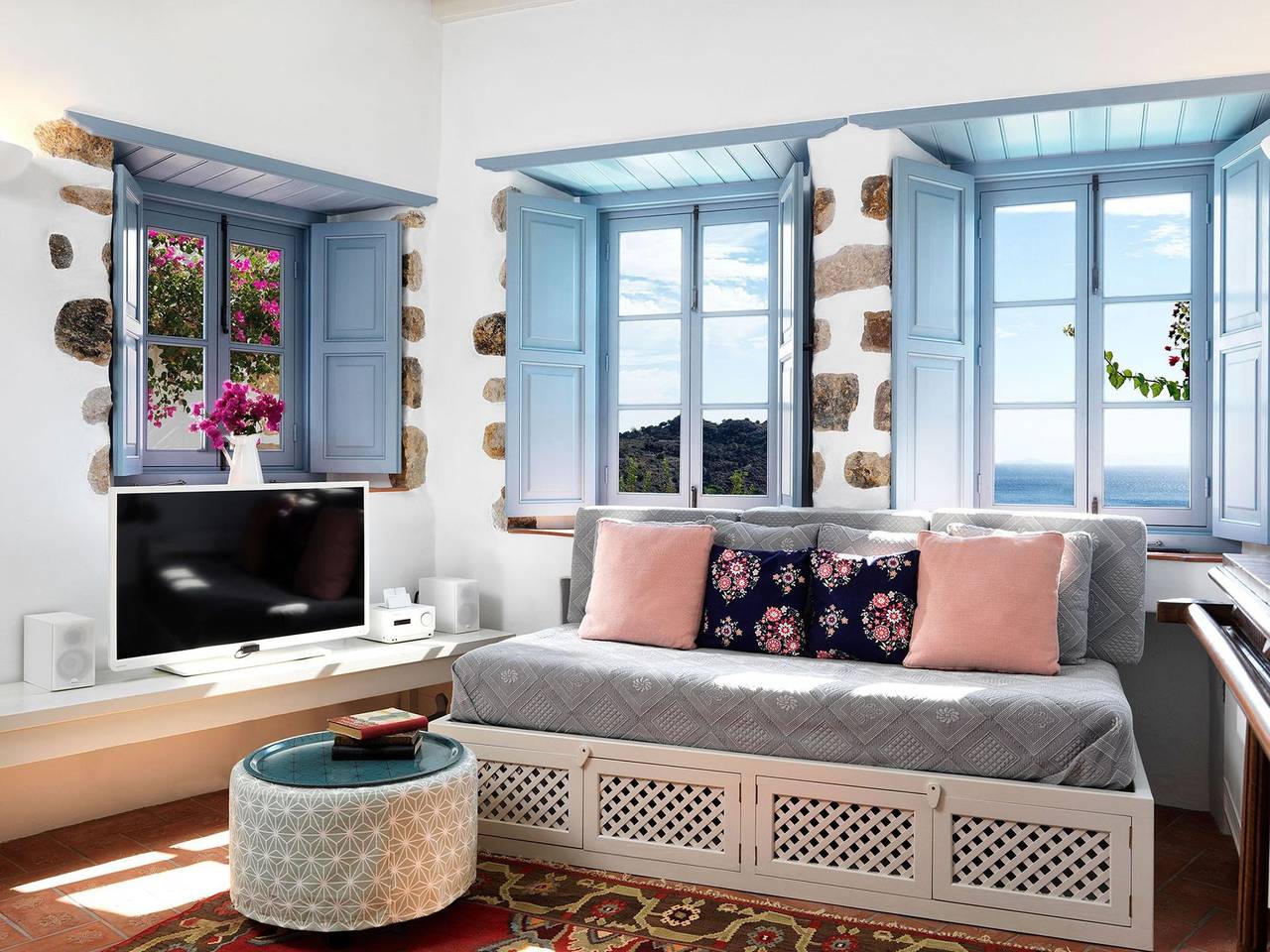 Lavish Patmos Villa | Villa Odysseus’ Haven | Two Bedroom House with Private Pool & Hammam | Breathtaking Sea Views in Skala (Patmos), Dodécanèse