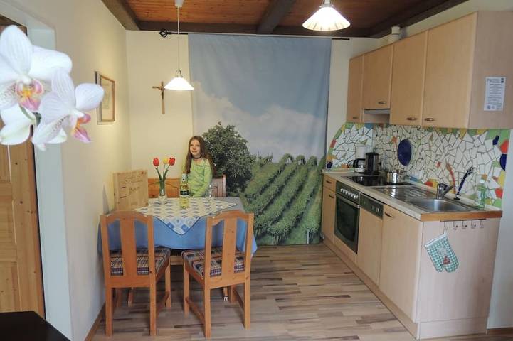 Ferienwohnung für 4 Personen, mit Balkon und Garten sowie Pool in Mistelbach (Niederösterreich)
