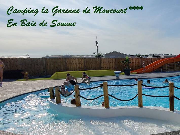 Camping pour 4 personnes, avec Bassin pour enfant et Piscine
