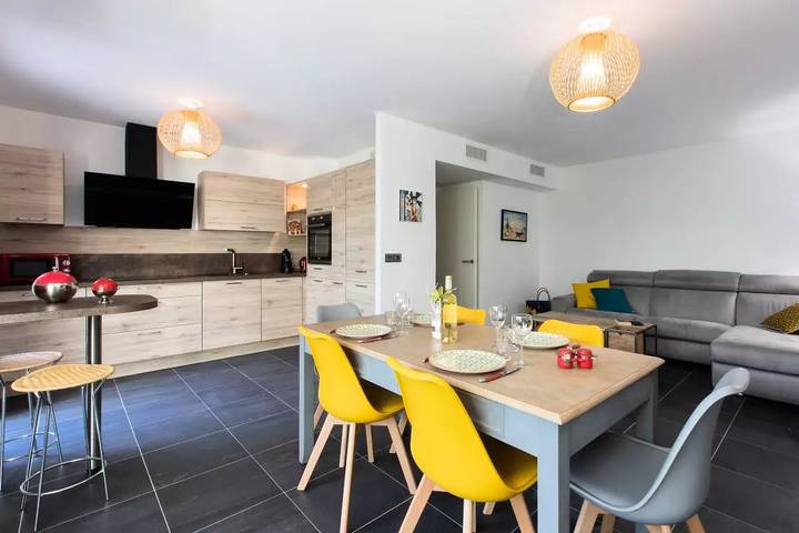 Gîte pour 6 personnes, avec piscine et jardin dans Port du Mourre-Rouge