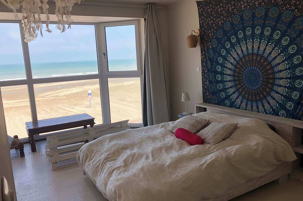 Villaloha, maison de luxe sur la digue. in Bray-Dunes, Côte des dunes de Flandres