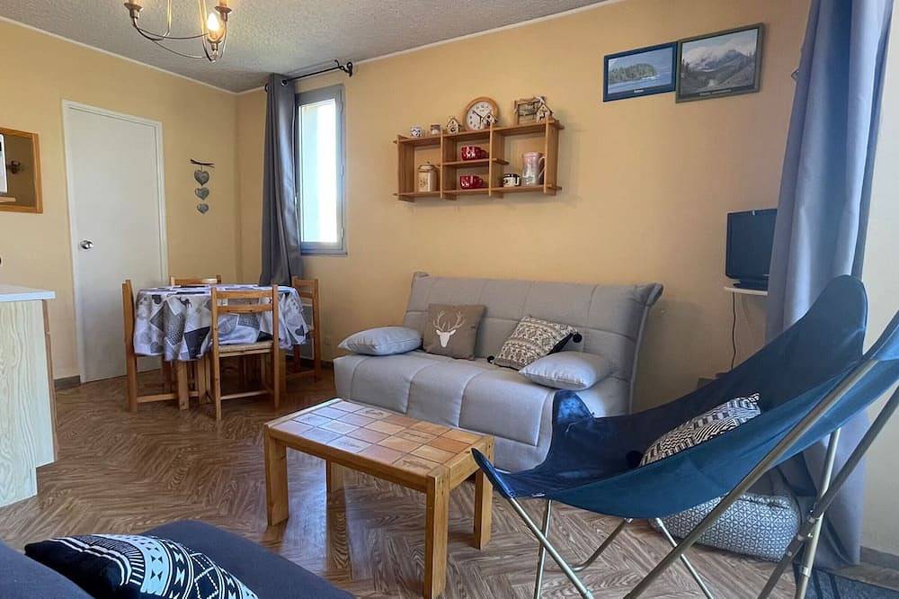 Ganze Wohnung, Studio in Sauze mit Balkon und Garage in Le Sauze, Enchastrayes