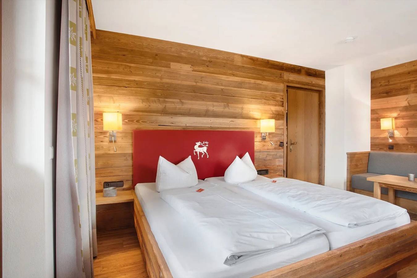 Ganzes Studio, Studio 'Panorama - Appartement 4' mit Bergblick, privater Balkon und geteilter Sauna in Reit im Winkl, Bayerische Alpen