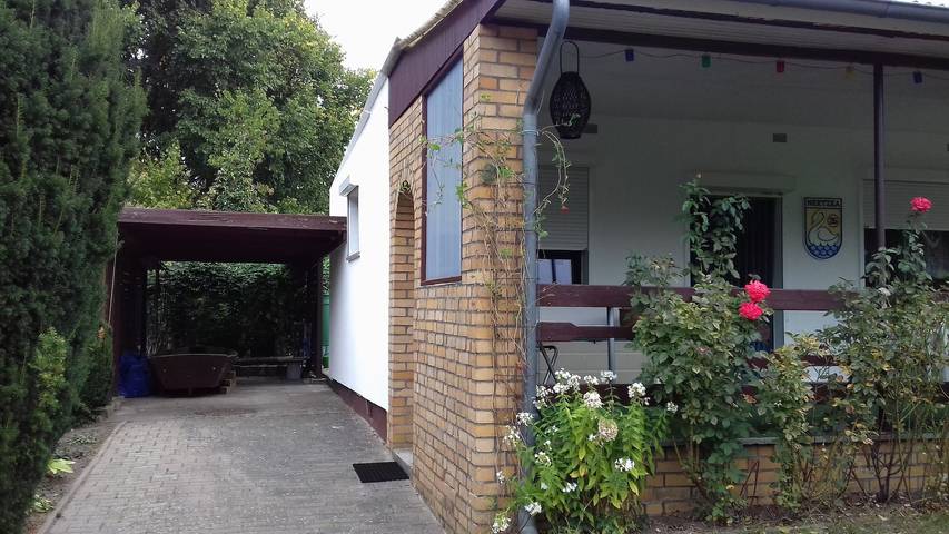 Bungalow für 2 Personen, mit Garten und Terrasse, mit Haustier in Mecklenburgische Seenplatte - 3