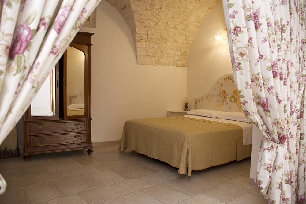 Casa del Carbonaio in Valle d'Itria - Micele Holiday Houses in Locorotondo, Provincia di Bari