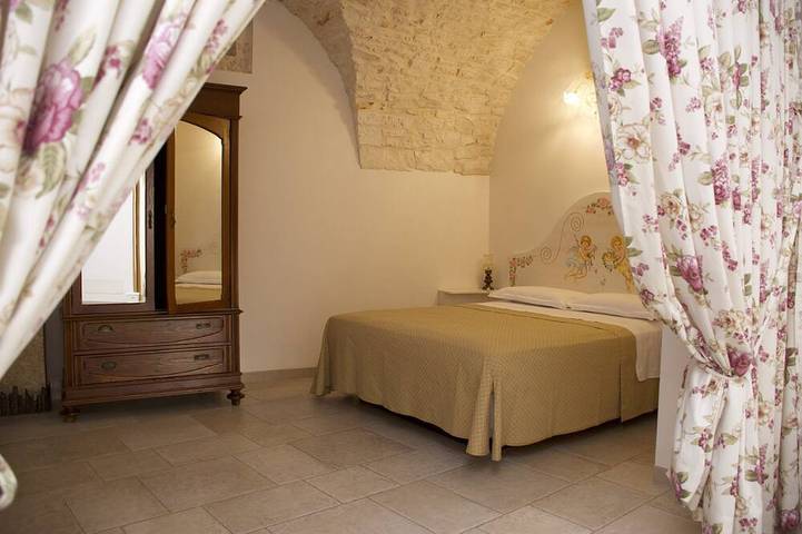 Casa del Carbonaio in Valle d'Itria- Micele Holiday Houses in Locorotondo, Province de Bari