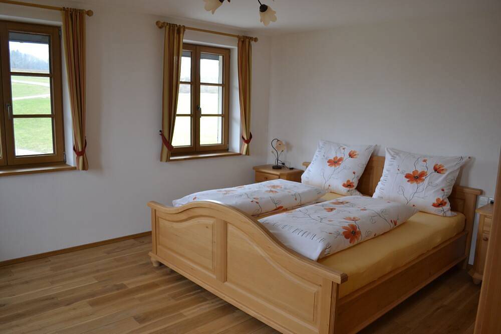 Ganze Wohnung, Erholung pur - Wunderschöne Ferienwohnungen in traumhafter Lage. in Bad Waldsee, Region Bodensee-Oberschwaben