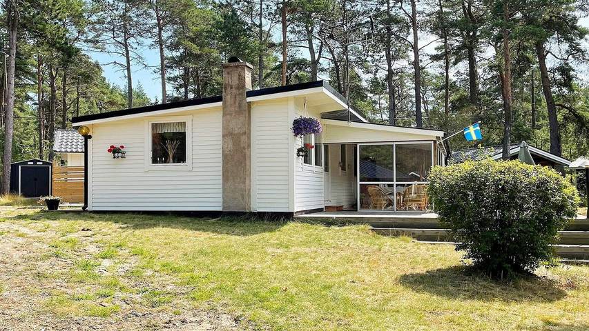 Ferienhaus für 9 Personen, mit Garten in Yngsjö