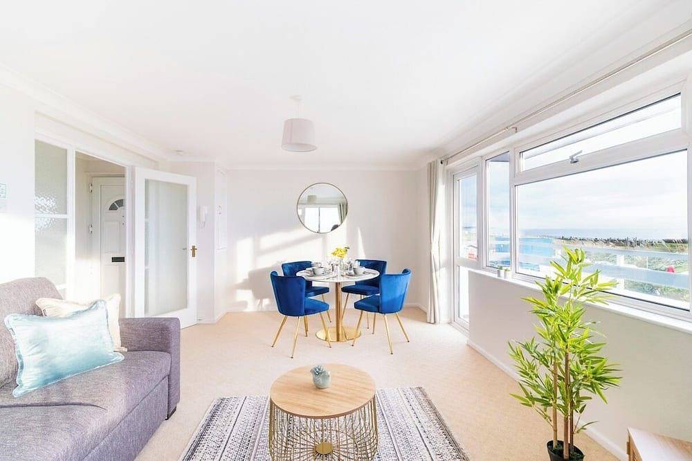 Apartamento entero, Incredible Sea View 2 bedroom Beach Apartment in Boscombe, Bournemouth