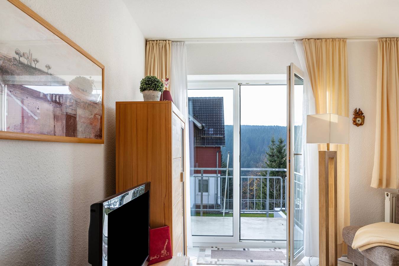 Ganze Wohnung, Ferienwohnung Tannenblick 3-3" mit Gemeinschaftsgarten, Balkon und Wi-Fi in Oberhof, Rennsteig
