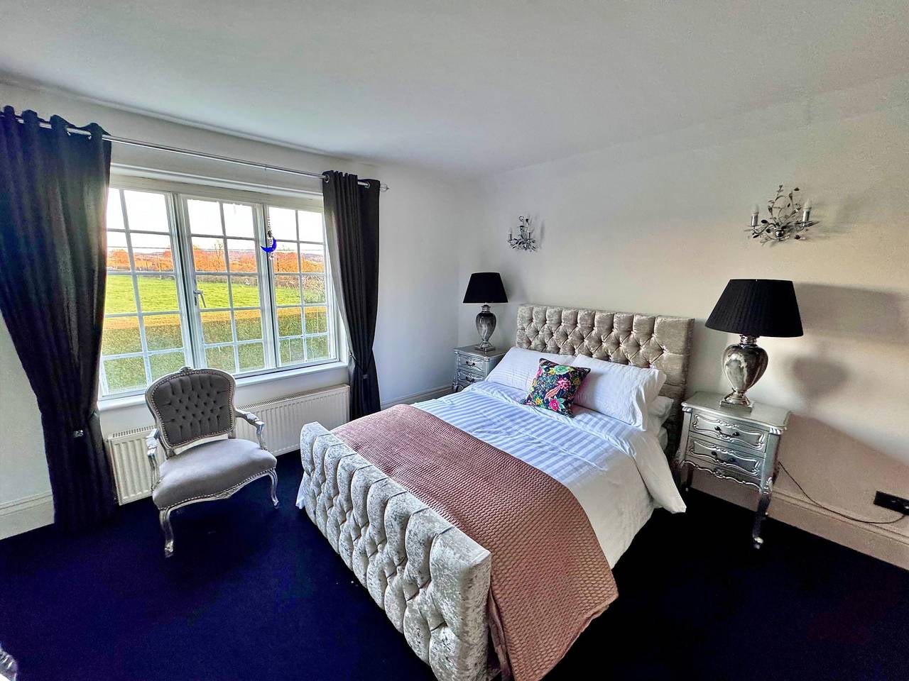 Holiday Home near Beaches & Cafes, Uk in Tring Rural, Hertfordshire