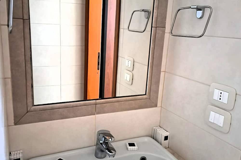 Apartamento entero, Live & Dream Scilla Appartamento Panarea - Trilocale 2 Piano in Scilla, Costa Tirrénica Calabria