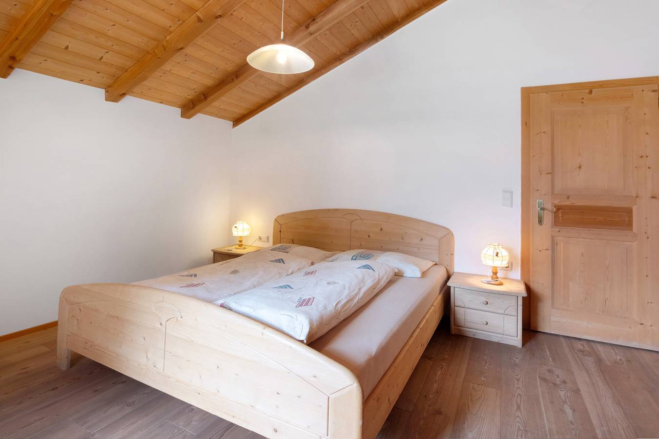 Ganze Wohnung, Ferienwohnung 'Ausser Brugghof Birgit' mit Bergblick, Gemeinschaftsgarten und Wlan in Katharinaberg, Schnals