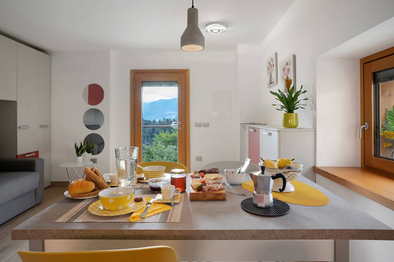 Studio-appartement 'Maso Plocech App Vacanze' met uitzicht op het meer, privétuin en wifi, foto 8