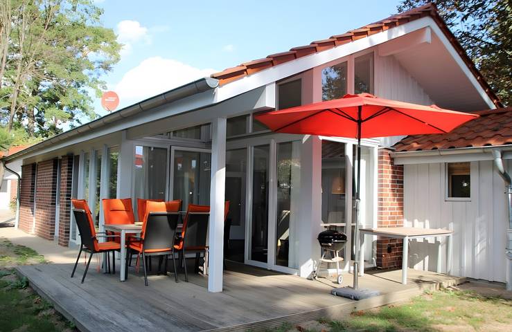 Ferienhaus für 4 Personen, mit Garten und Sauna an der Müritz
