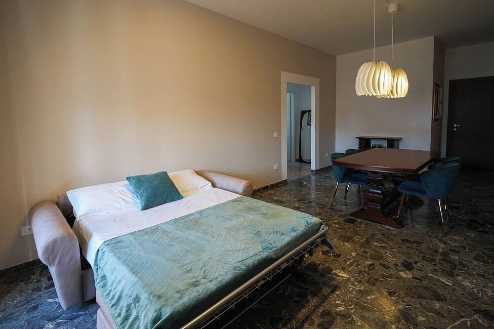 Appartamento intero, Casa Altimora - elegante appartamento vista città - Smartcheck-In & Wifi Fibra in Campobasso, Provincia di Campobasso