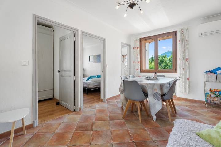 Gîte pour 6 personnes, avec terrasse et jardin, animaux acceptés à Le Bar-sur-Loup - 3