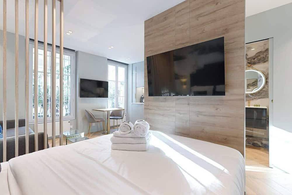 Entire apartment, Porte Maillot Charming Apartment in Neuilly-sur-Seine, Hauts-de-Seine