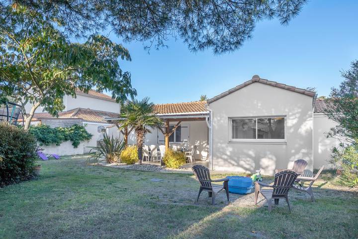 Location de vacances pour 11 personnes, avec jardin et terrasse, animaux acceptés à La Plaine-sur-Mer