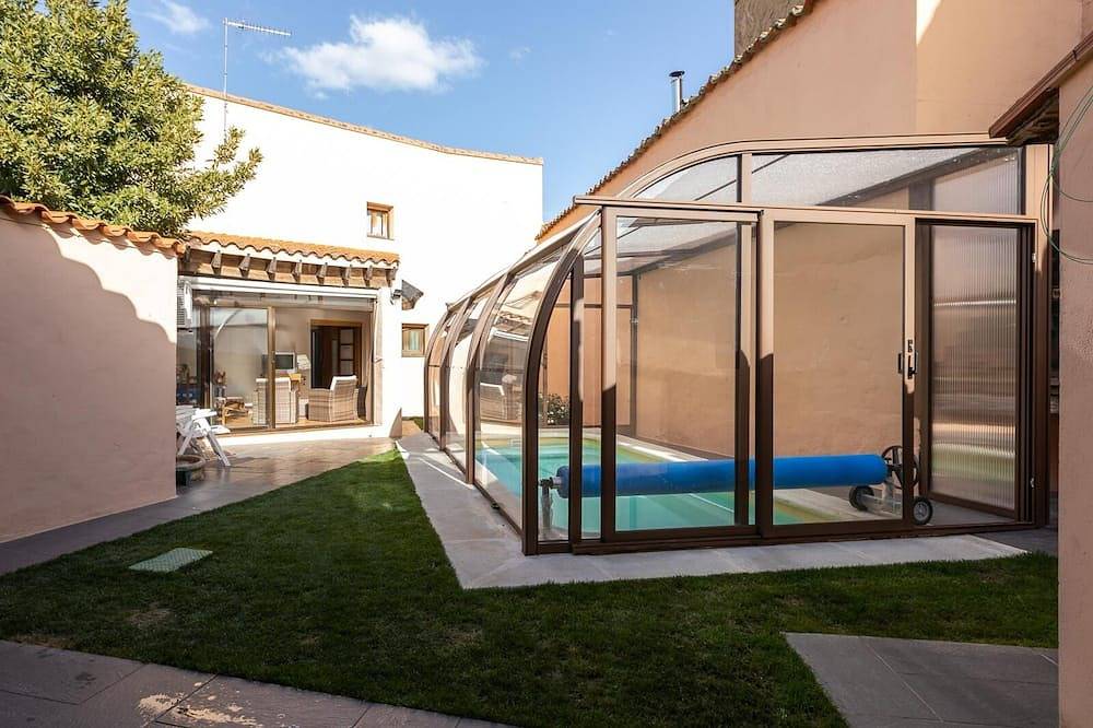 Ernesto Haus. Veranda, Garage und Garten. in Zamora Provinz