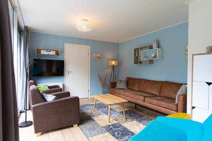 Bungalow für 6 Personen, mit Balkon/Terrasse und Terrasse sowie Sauna in Friesland