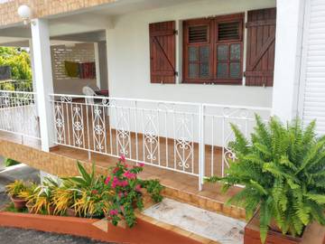 Gîte pour 2 personnes, avec terrasse dans Fort-de-France