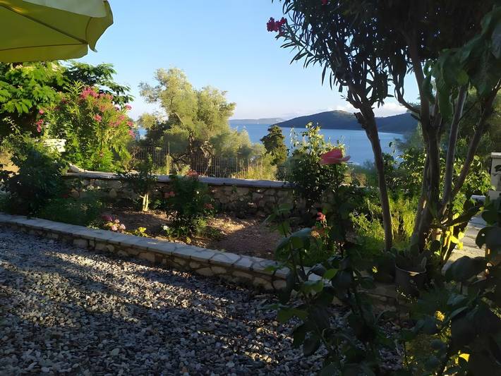 Διαμερίσματα διακοπών για 5 άτομα στον Πόρο (Λευκάδα)