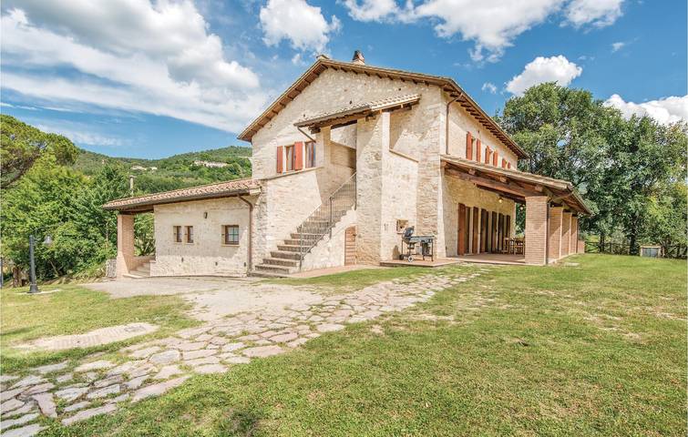 Ferienhaus für 16 Personen, mit Terrasse und Pool sowie Garten, mit Haustier in Umbrien - 2