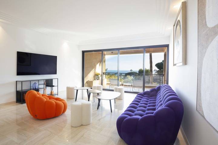 Gîte pour 4 personnes, avec piscine ainsi que jacuzzi et terrasse à Vallauris - 4