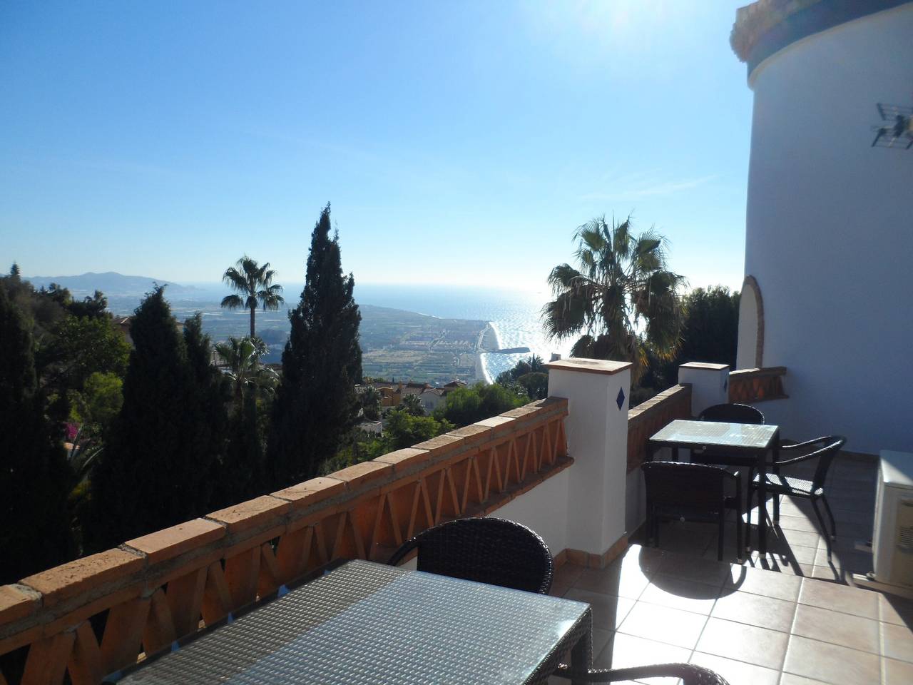 Villa 'Torre Del Mar' com vista para o mar, Wi-Fi e ar condicionado in Monte de los Almendros, Salobreña