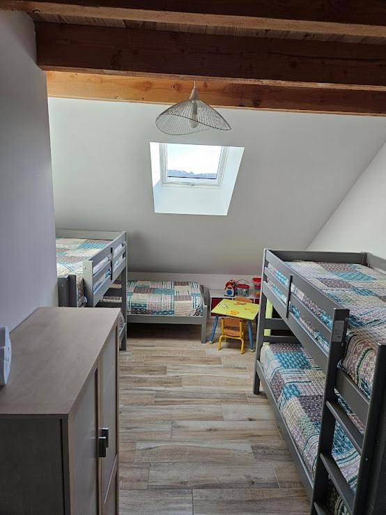 Location de vacances pour 12 personnes, avec vue et balcon à Saint-Sauves-d'Auvergne - 4