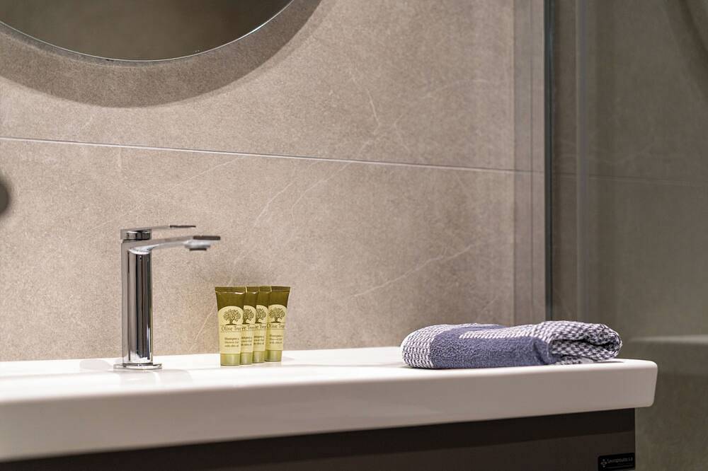 Geheel appartement, Sithoniars Emerald Luxury Apartment in Nikiti, Sitonia Schiereiland