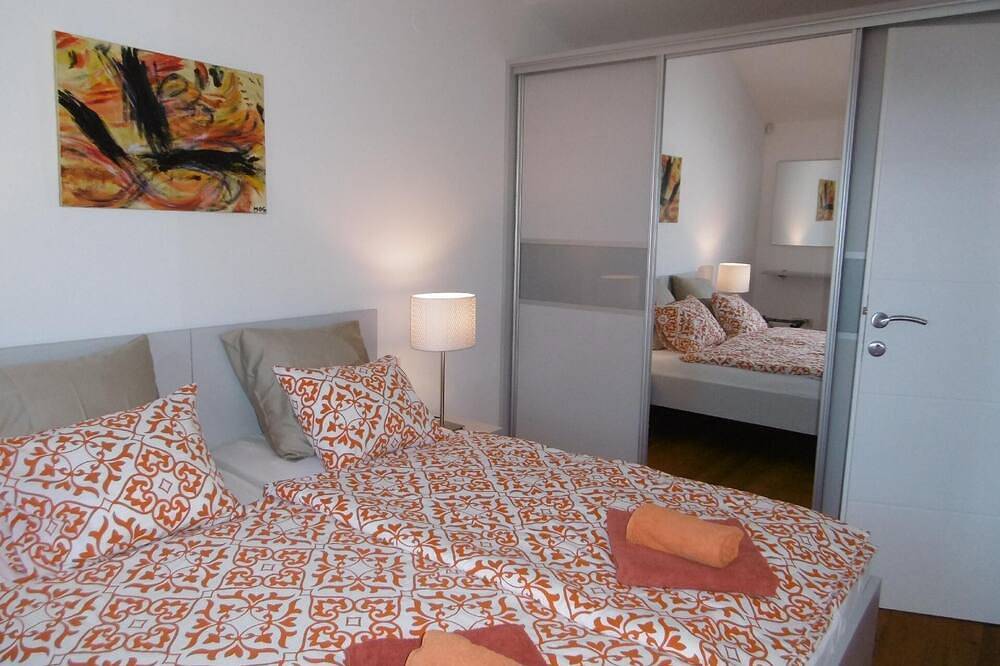 Villa Isabell und Immo in Raša, Ostküste Istrien