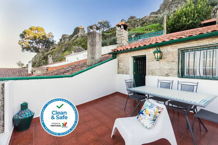 Casa de férias para 5 pessoas, com Terraço e Jardim em Distrito de Castelo Branco
