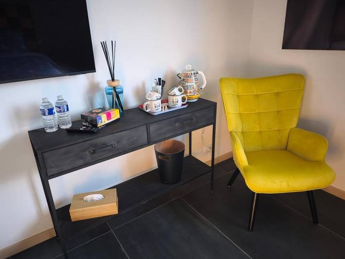 Location de vacances pour 2 personnes, avec jacuzzi et terrasse ainsi que piscine et jardin à Rosières (Tarn) - 2
