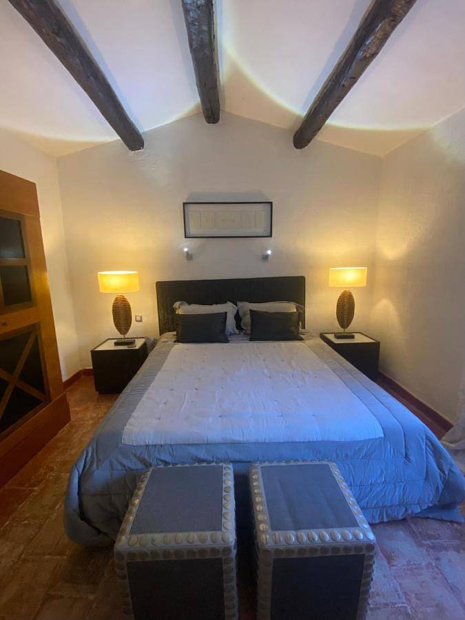 Chambre d’hôte pour 2 personnes, avec piscine ainsi que vue et jardin à Saint-Paul-en-Forêt - 3