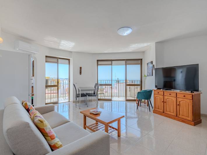 Holiday rental for 4 people, with balcony in Armação de Pera