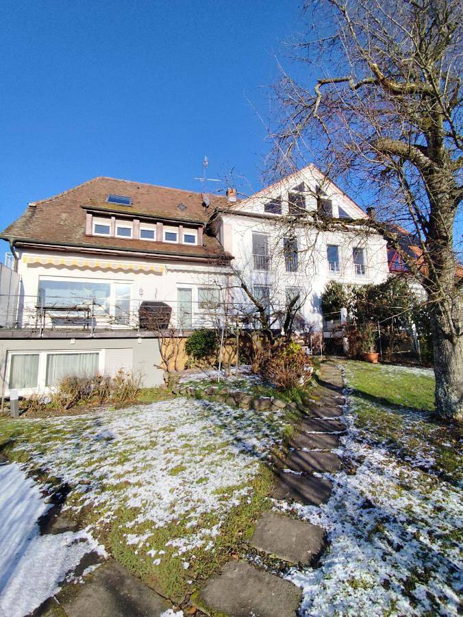 Ferienhaus für 5 Personen, mit Balkon und Seeblick sowie Ausblick in Untersee