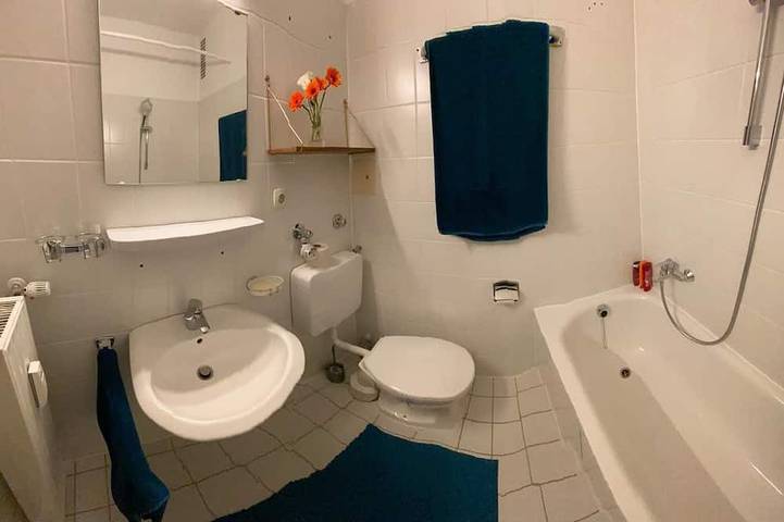 Ganze Wohnung, Munich Best Location - Top Floor Apartment - Great Views in München Isarvorstadt, München