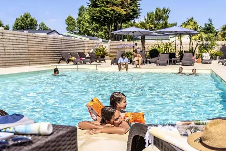 Camping für 2 Personen, mit Pool und Terrasse in der Charente-Maritime - 2