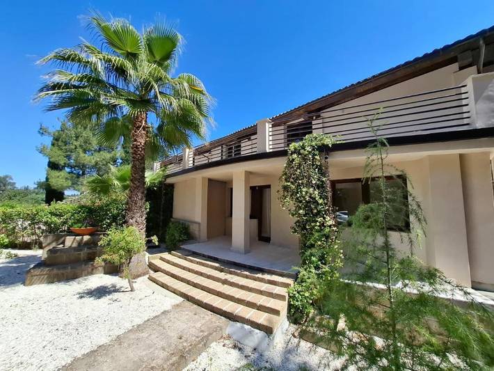Agriturismo per 2 persone, con giardino e panorama in 