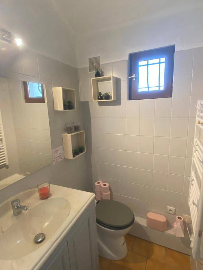 Location de vacances pour 6 personnes, avec Terrasse ainsi que Jardin et Vue dans Charny-Orée-de-Puisaye - 4