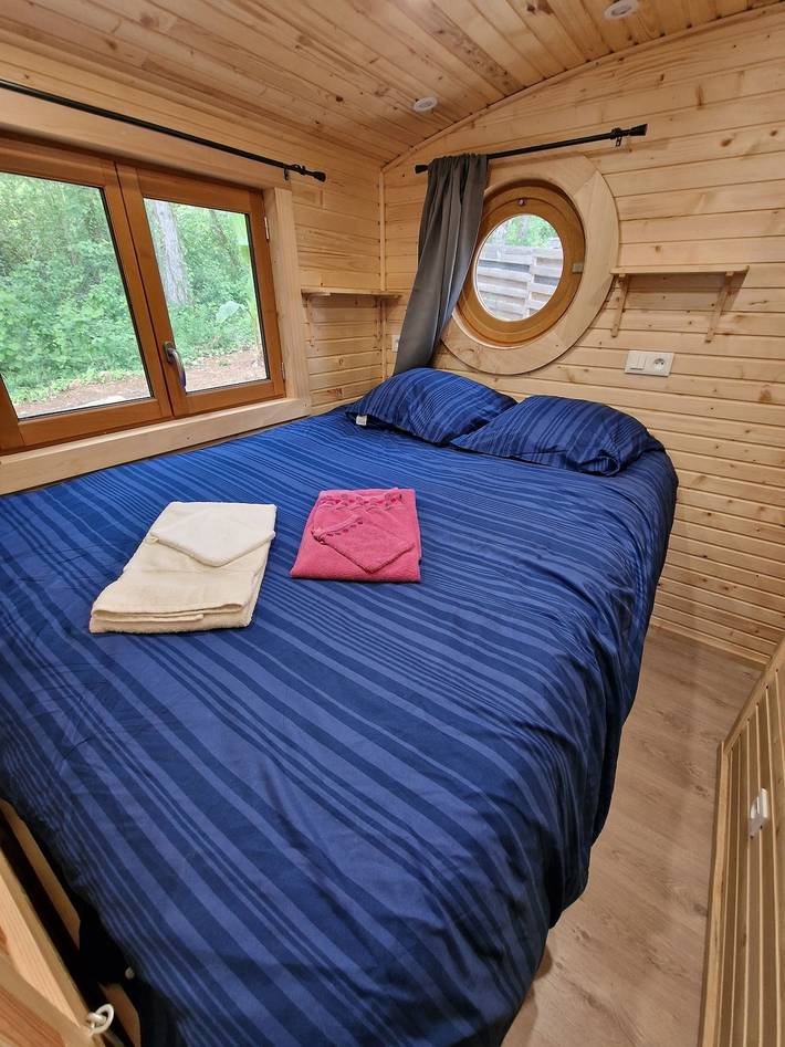 Mobil home pour 4 personnes, avec jardin à Journiac - 3